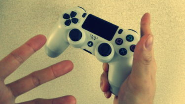 PS4コントローラーのスティックを修理！ゲーム中に視点が勝手にクルクル回る現象を直す！