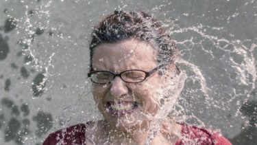 ドライアイ？目の乾燥が酷いので「顔のクレンジング」をしてみたら改善した話